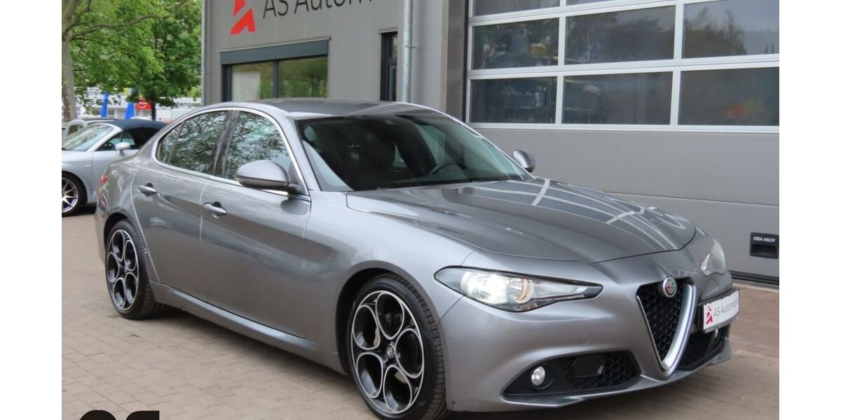 Alfa Romeo Giulia 160.000 km 15.990 &euro; Stuttgart 70329