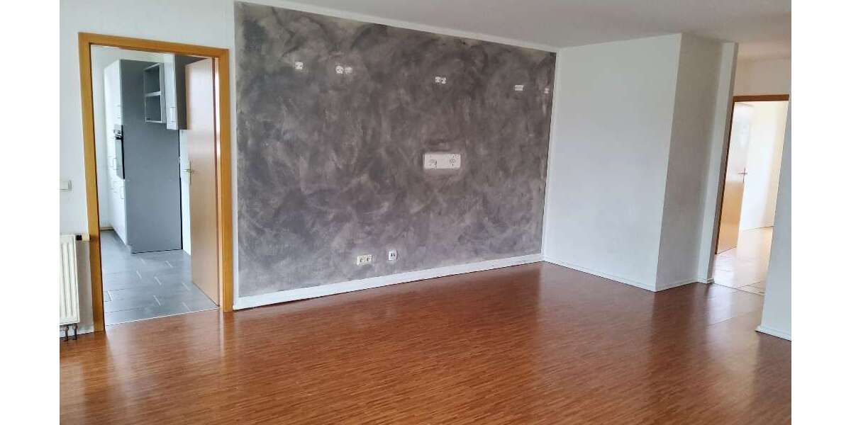Etagenwohnung Leonberg - 4 Zimmer, 96 m&sup2;, 335.000&euro; | Angebot:25995811