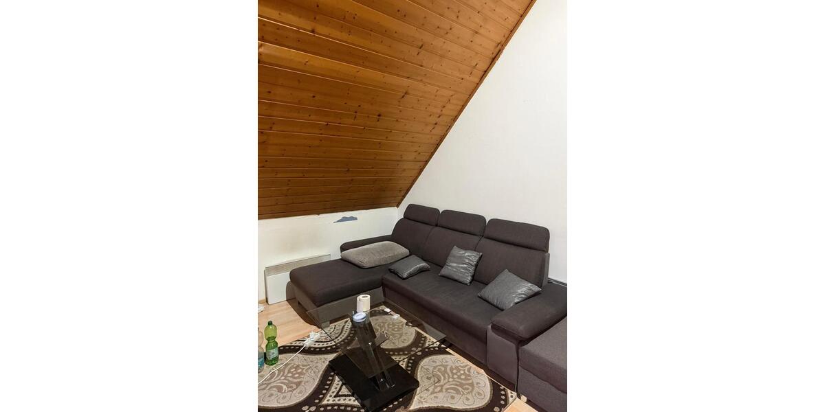 Dachgeschoßwohnung Backnang - 1 Zimmer, 33 m&sup2;, 550&euro; | Angebot:25844633