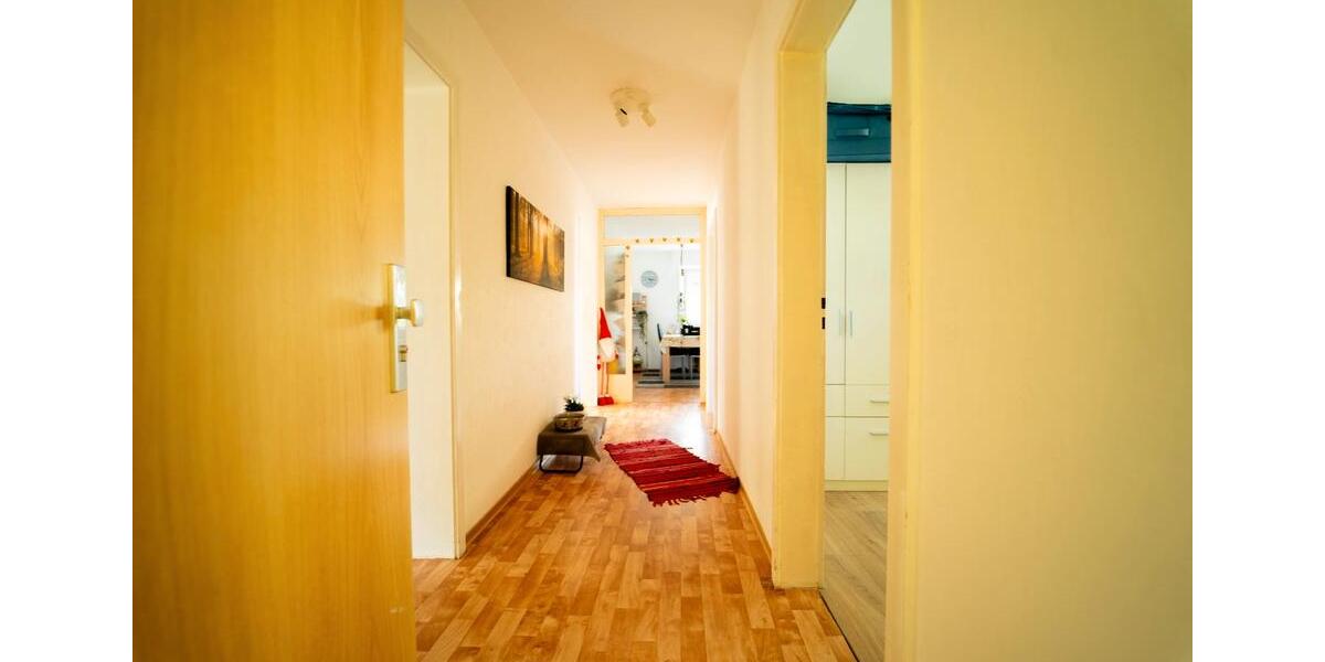 Etagenwohnung Vaihingen an der Enz - 3.5 Zimmer, 79 m&sup2;, 1.000&euro; | Angebot:27611634