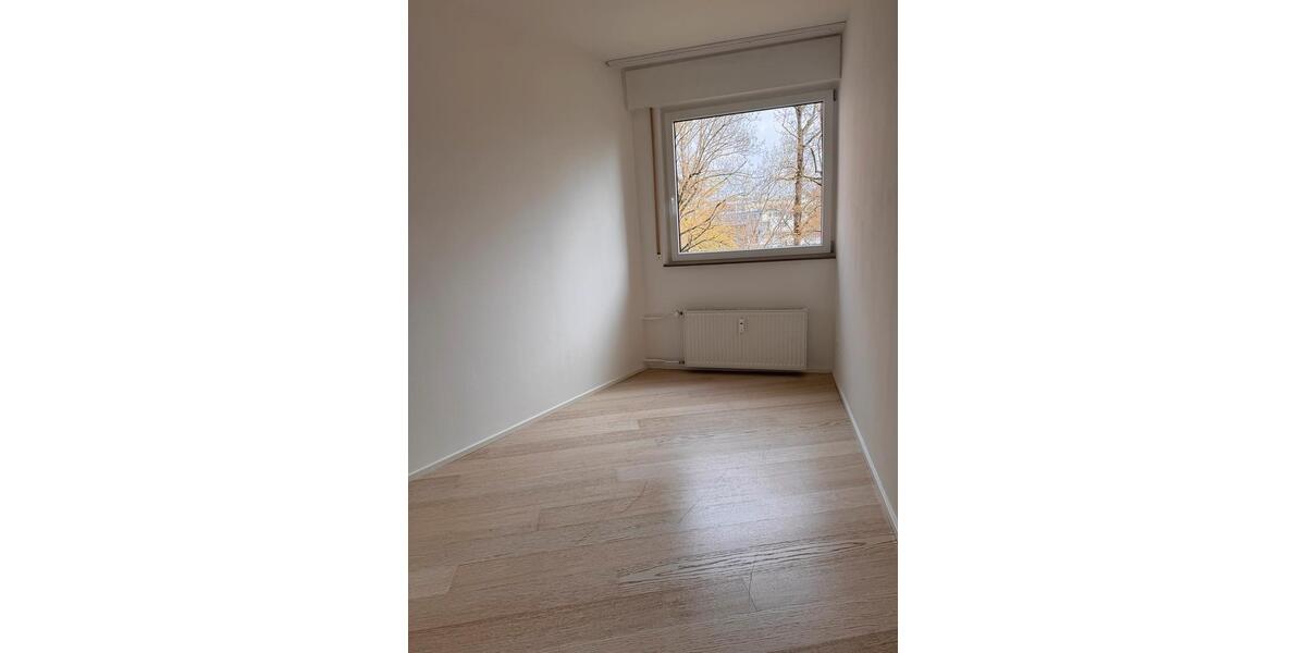 Etagenwohnung Stuttgart Mühlhausen - 3 Zimmer, 71 m&sup2;, 1.100&euro; | Angebot:25851439