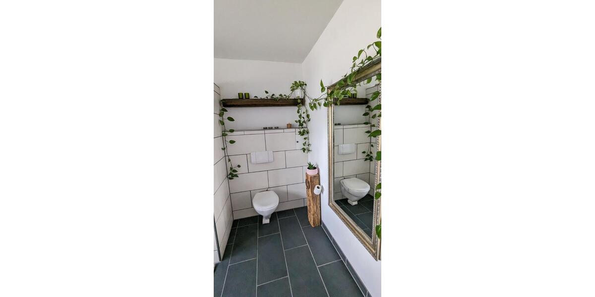 Etagenwohnung Leonberg - 3 Zimmer, 129 m&sup2;, 1.200&euro; | Angebot:25409166