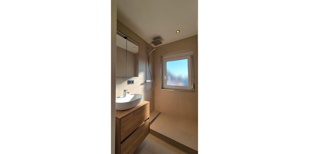 Dachgeschoßwohnung Stuttgart Mühlhausen - 3 Zimmer, 53 m&sup2;, 1.250&euro; | Angebot:25924209