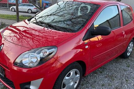 Renault Twingo 127.000 km 2.799 &euro; Fellbach 70736
