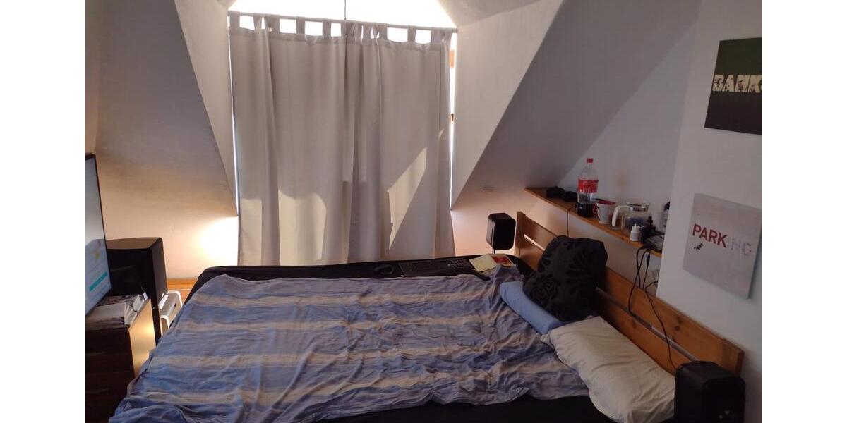 Dachgeschoßwohnung Esslingen am Neckar Oberesslingen - 2 Zimmer, 60 m&sup2;, 1.000&euro; | Angebot:25317287