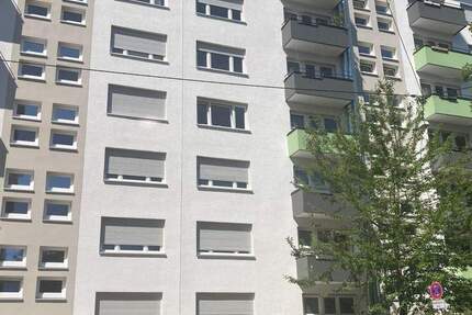 Wohnung Stuttgart Mitte - 2 Zimmer, 54 m&sup2;, 920&euro; | Angebot:26672177
