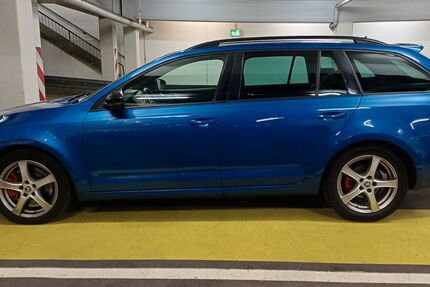 Skoda Octavia 185.000 km 12.300 &euro; Esslingen am Neckar 73733