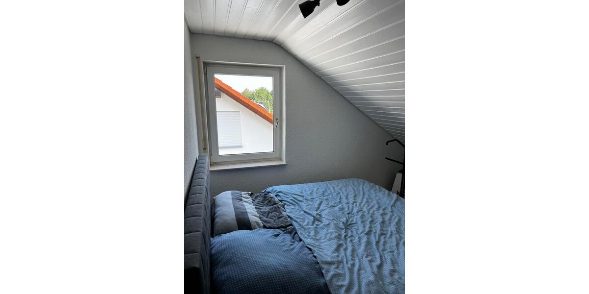 Dachgeschoßwohnung Affalterbach - 2.5 Zimmer, 53 m&sup2;, 279.000&euro; | Angebot:25022302