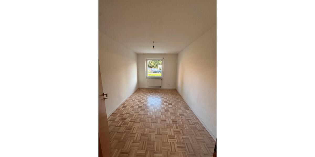 Erdgeschoßwohnung Stuttgart Mühlhausen - 3 Zimmer, 63 m&sup2;, 1.290&euro; | Angebot:25843567