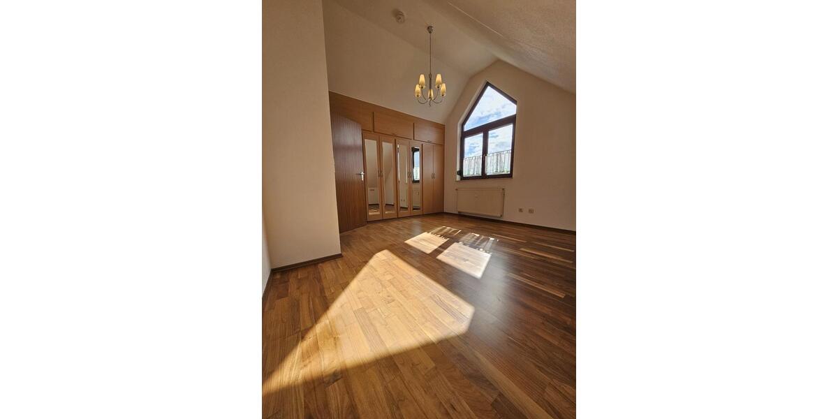 Maisonettenwohnung Böblingen - 3 Zimmer, 70 m&sup2;, 329.000&euro; | Angebot:25995995