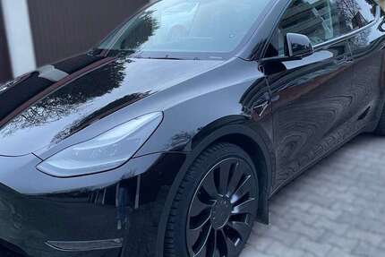 Tesla Model Y 40.400 km 44.500 &euro; Plüderhausen 73655