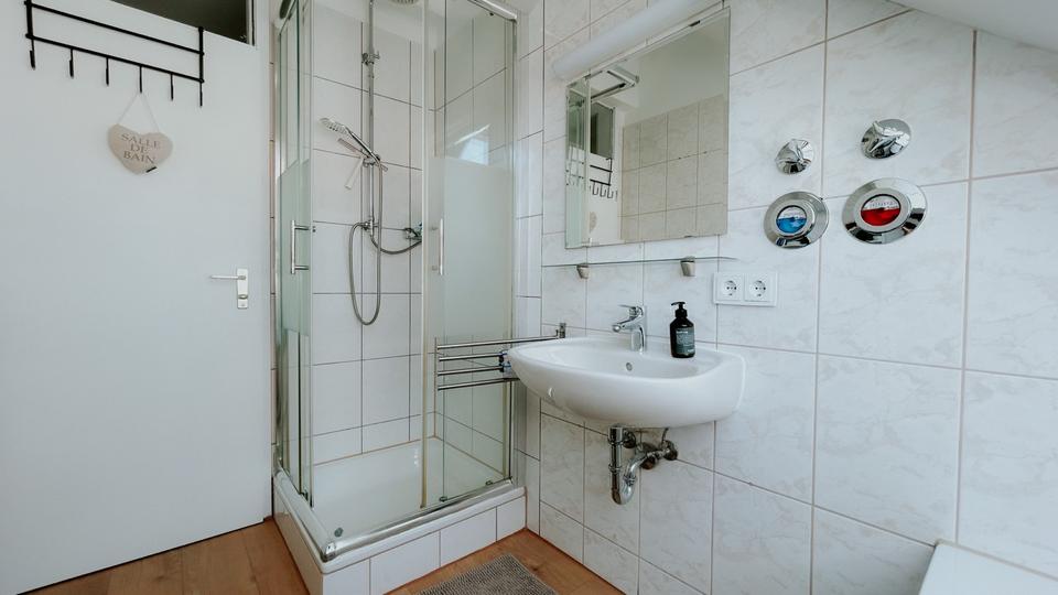 Etagenwohnung Stuttgart Neuwirtshaus - 2 Zimmer, 58 m&sup2;, 930&euro; | Angebot:25452077