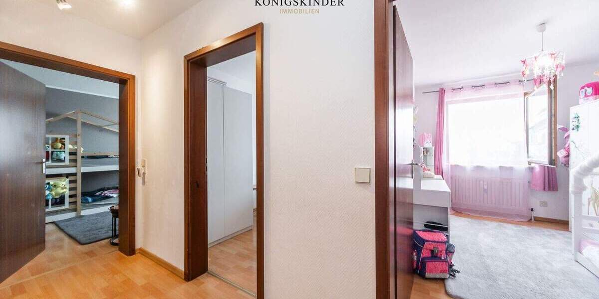 Etagenwohnung Freiberg am Neckar Heutingsheim - 4 Zimmer, 104 m&sup2;, 397.000&euro; | Angebot:25669351