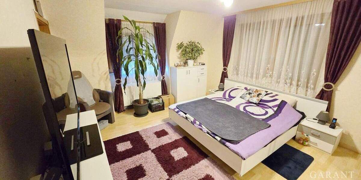 Mehrfamilienhaus, Wohnhaus Stuttgart Rohracker - 7 Zimmer, 198 m&sup2;, 1.000.000&euro; | Angebot:25781215