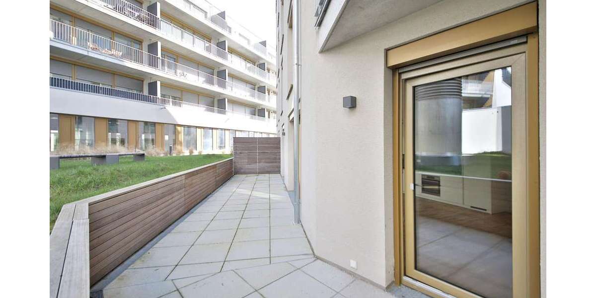 Etagenwohnung Böblingen - 2 Zimmer, 79 m&sup2;, 1.705&euro; | Angebot:25790721