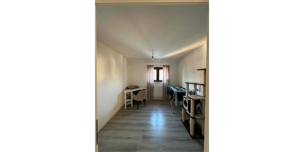 Dachgeschoßwohnung Schwieberdingen - 3 Zimmer, 67 m&sup2;, 250.000&euro; | Angebot:25874182