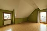 Dachgeschoßwohnung Schwieberdingen - 6.5 Zimmer, 151 m&sup2;, 540.000&euro; | Angebot:26577460