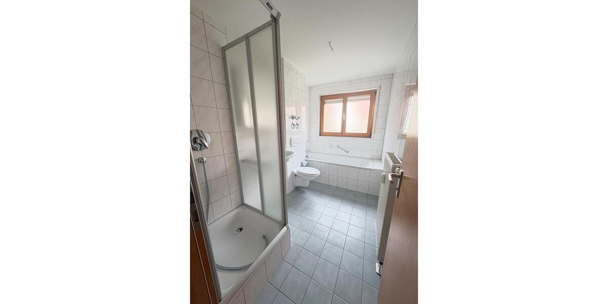 Etagenwohnung Stuttgart Vaihingen - 3 Zimmer, 75 m&sup2;, 1.400&euro; | Angebot:25992462