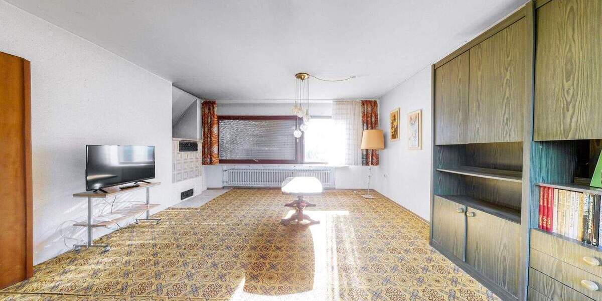 Einfamilienhaus Sersheim - 8 Zimmer, 218 m&sup2;, 585.000&euro; | Angebot:25706115