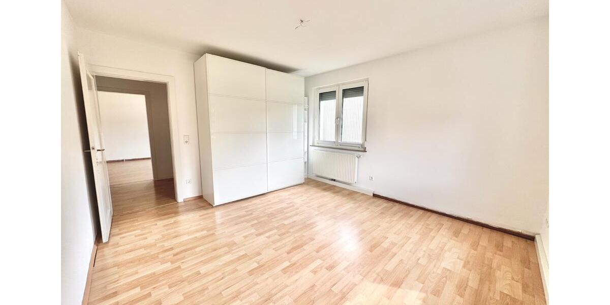 Etagenwohnung Stuttgart Stuttgart-Ost - 3 Zimmer, 84 m&sup2;, 1.450&euro; | Angebot:26022437