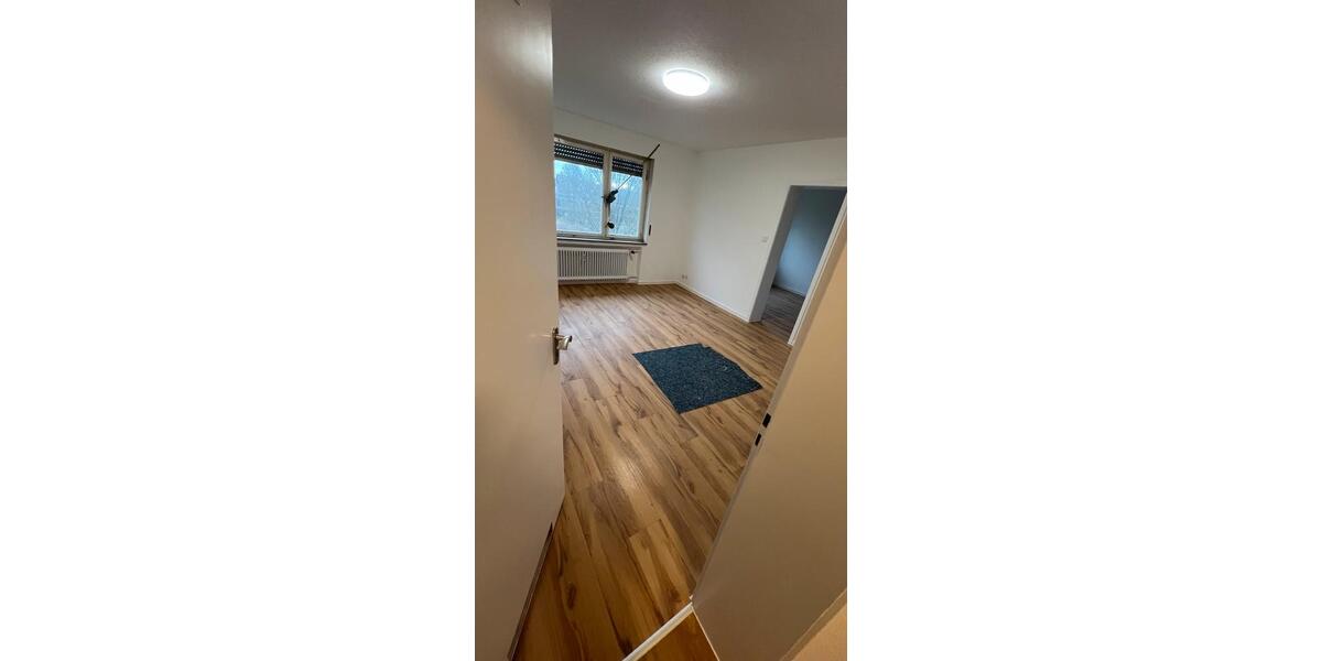 Etagenwohnung Ditzingen - 3 Zimmer, 60 m&sup2;, 1.180&euro; | Angebot:25173353