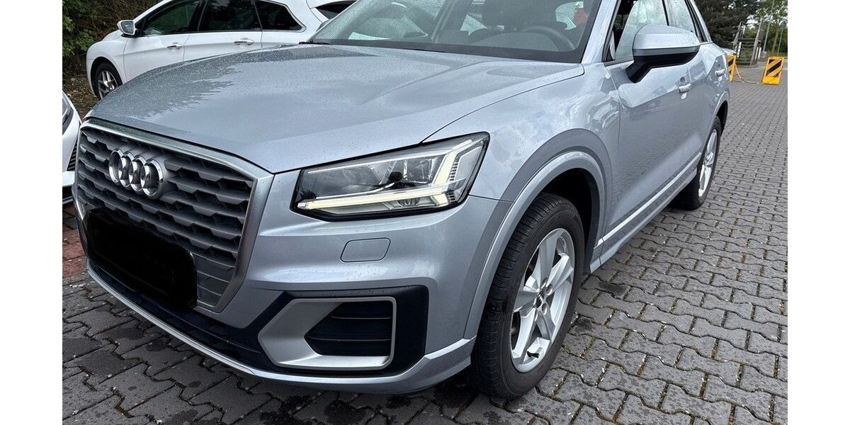 Audi Q2 97.975 km 17.700 &euro; Stuttgart 70374
