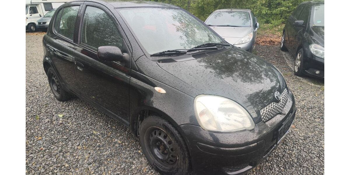 Toyota Yaris 165.000 km 1.990 &euro; weinstadt 71384