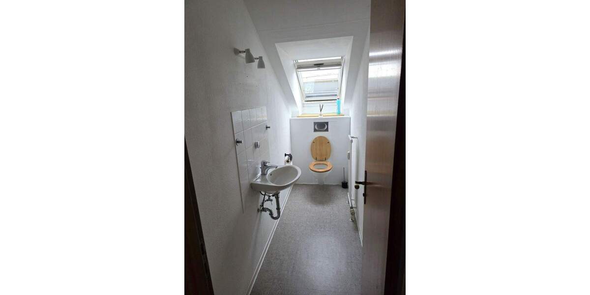 Etagenwohnung Stuttgart Bad Cannstatt - 3 Zimmer, 95 m&sup2;, 348.000&euro; | Angebot:25777167