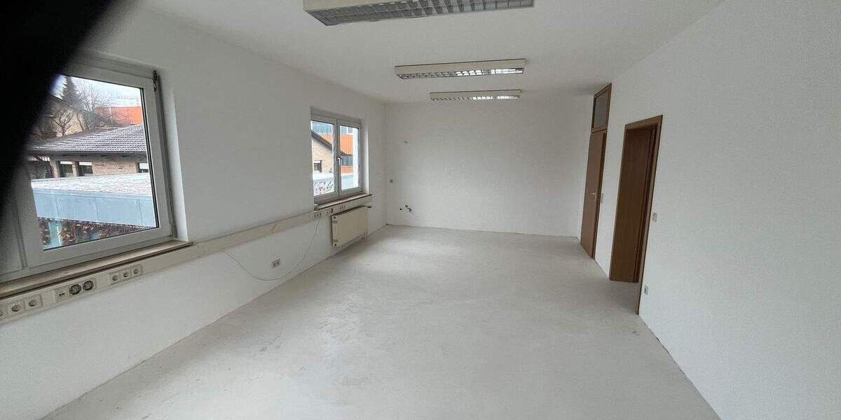 Gewerbeobjekt Renningen - 2.760&euro; | Angebot:25747339