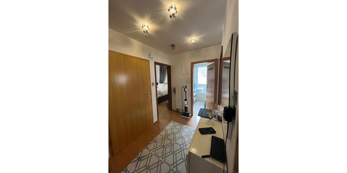 Erdgeschoßwohnung Stuttgart Bad Cannstatt - 3 Zimmer, 80 m&sup2;, 1.500&euro; | Angebot:25262534