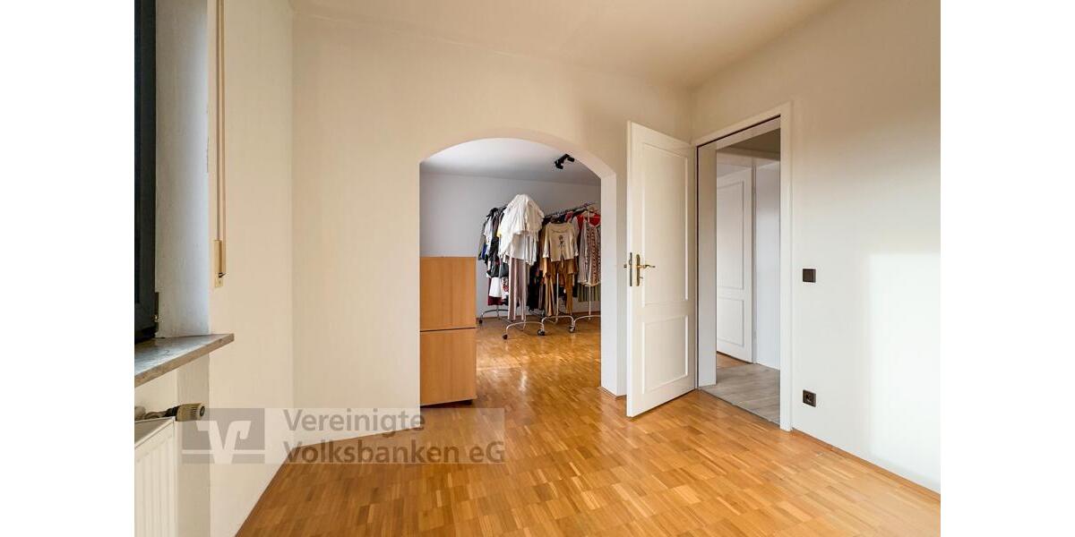 Erdgeschoßwohnung Sindelfingen Eichholz - 3.5 Zimmer, 142 m&sup2;, 2.280&euro; | Angebot:24878024