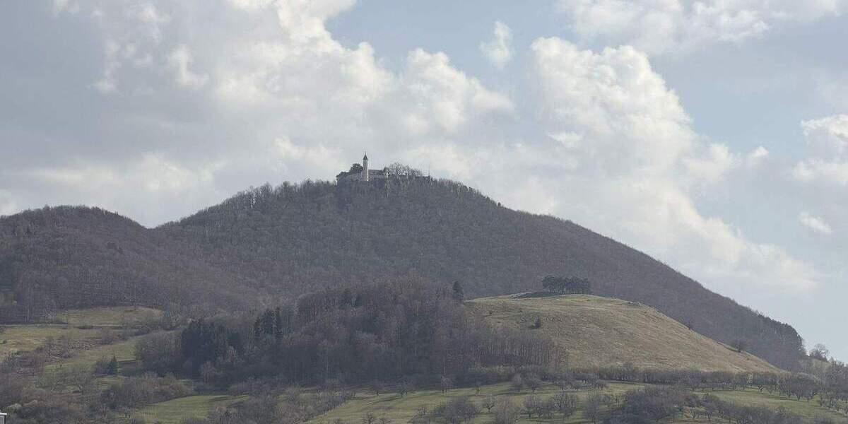 Mehrfamilienhaus, Wohnhaus Dettingen unter Teck - 1 Zimmer, 197 m&sup2;, 780.000&euro; | Angebot:25733069