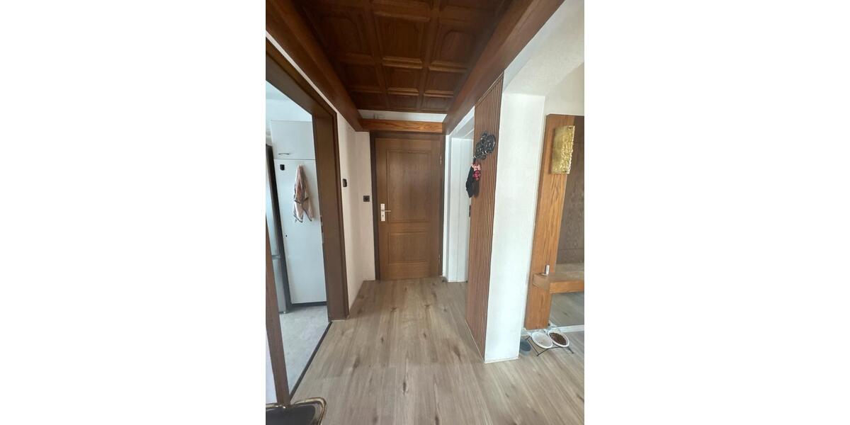 Erdgeschoßwohnung Stuttgart Mühlhausen - 3 Zimmer, 75 m&sup2;, 1.500&euro; | Angebot:25842311