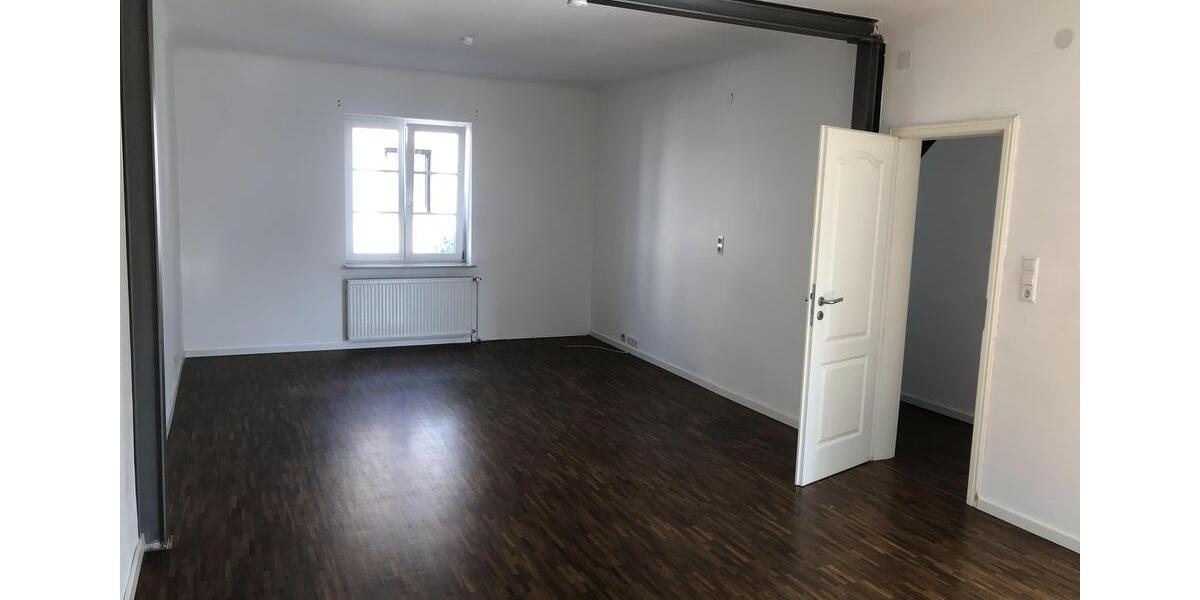 Doppelhaushälfte Fellbach Oeffingen - 6 Zimmer, 160 m&sup2;, 2.500&euro; | Angebot:26129547