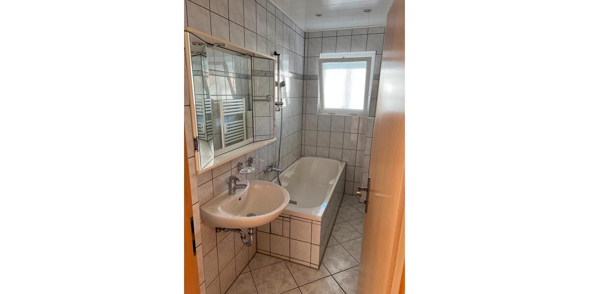Erdgeschoßwohnung Stuttgart Stuttgart-West - 3 Zimmer, 77 m&sup2;, 1.400&euro; | Angebot:25408335