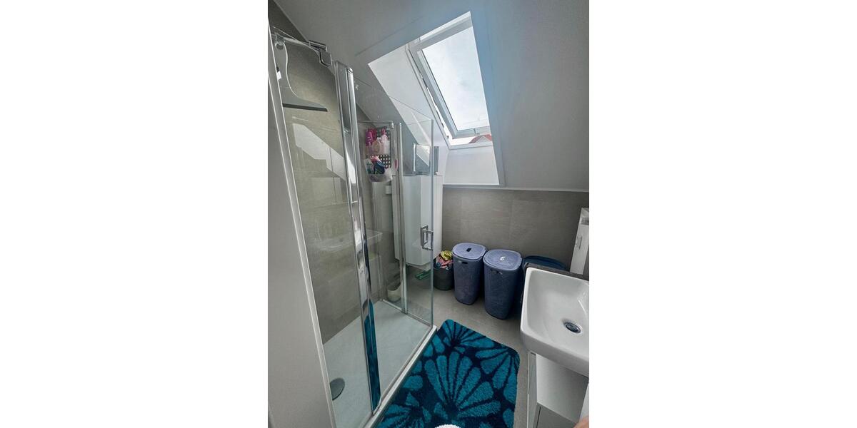 Etagenwohnung Sindelfingen - 6 Zimmer, 144 m&sup2;, 1.855&euro; | Angebot:27612054