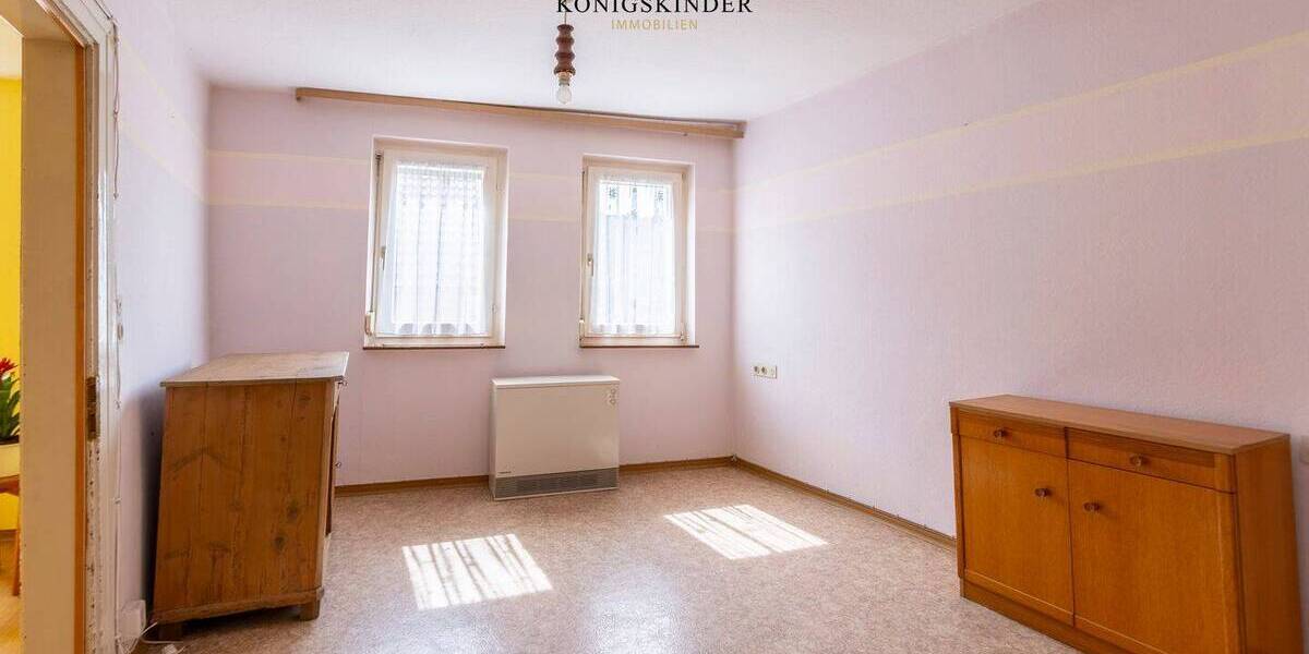 Mehrfamilienhaus, Wohnhaus Hessigheim - 6 Zimmer, 133 m&sup2;, 325.000&euro; | Angebot:25671690