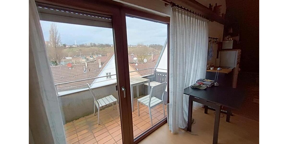 Dachgeschoßwohnung Stuttgart Mühlhausen - 1 Zimmer, 62 m&sup2;, 950&euro; | Angebot:25657965