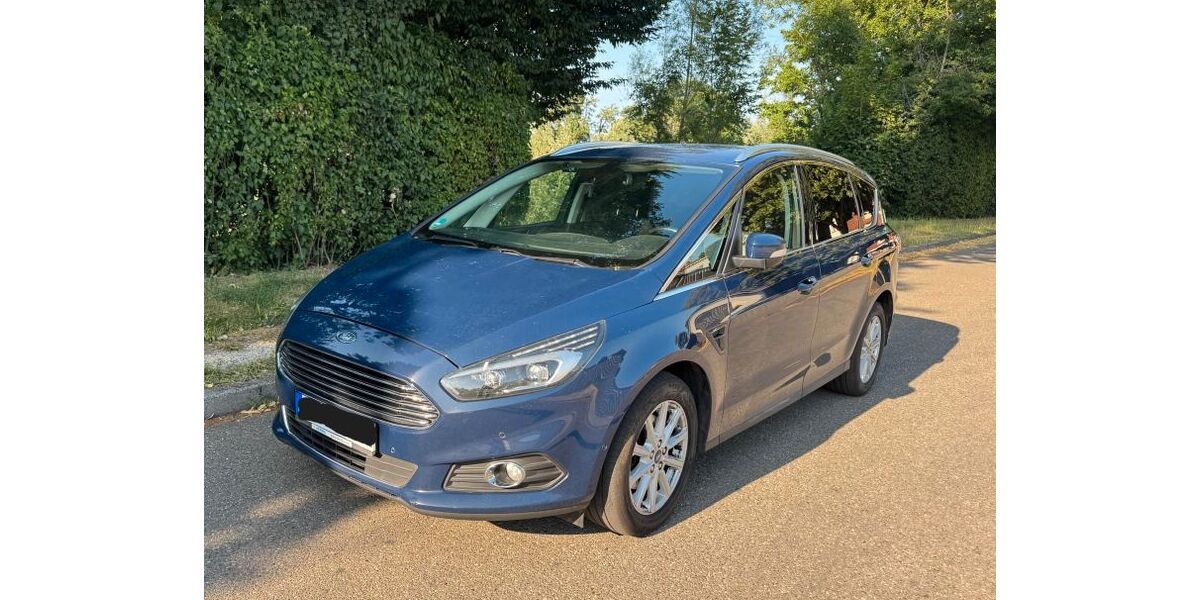 Ford S-Max 224.000 km 8.900 &euro; Schorndorf 73614