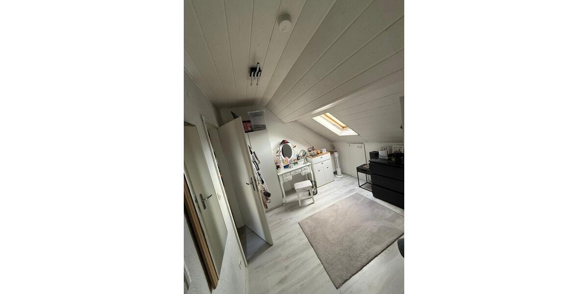 Dachgeschoßwohnung Wendlingen am Neckar - 3 Zimmer, 68 m&sup2;, 900&euro; | Angebot:26036026