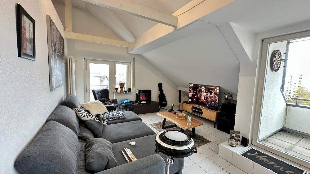 Etagenwohnung Böblingen - 3 Zimmer, 95 m&sup2;, 2.100&euro; | Angebot:25737012