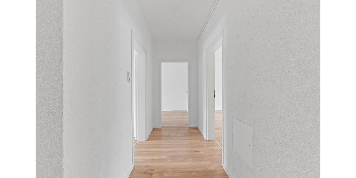 Erdgeschoßwohnung Stuttgart Bad Cannstatt - 3 Zimmer, 77 m&sup2;, 1.350&euro; | Angebot:25830034