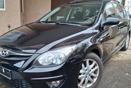 Hyundai i30 132.000 km 4.200 &euro; Stuttgart 70195