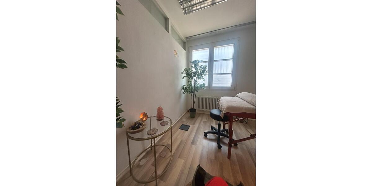 Gewerbeobjekt Stuttgart Stuttgart-Süd - 650&euro; | Angebot:25904110