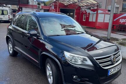 VW Tiguan 206.910 km 8.600 &euro; Stuttgart 70437