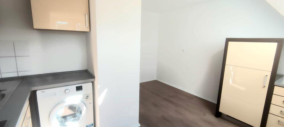 Etagenwohnung Stuttgart Bad Cannstatt - 2 Zimmer, 44 m&sup2;, 750&euro; | Angebot:25964384