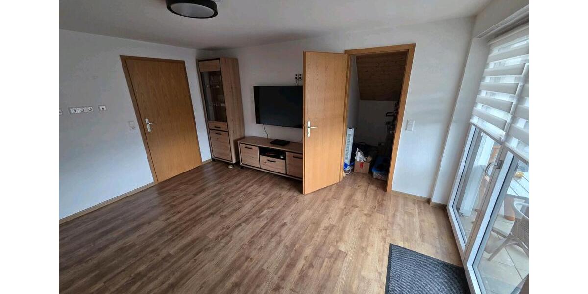 Dachgeschoßwohnung Auenwald - 6.5 Zimmer, 112 m&sup2;, 1.400&euro; | Angebot:25905253