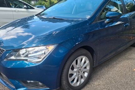 Seat Leon 256.000 km 5.500 &euro; Stuttgart 70195