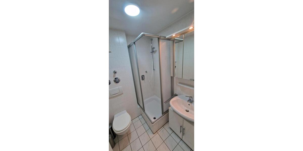 Etagenwohnung Stuttgart Bad Cannstatt - 2 Zimmer, 33 m&sup2;, 780&euro; | Angebot:25589643