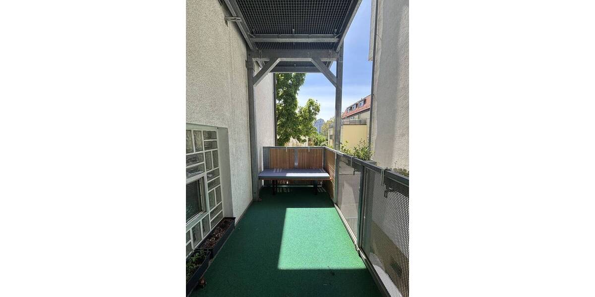 Etagenwohnung Stuttgart / Zuffenhausen Zuffenhausen - 2 Zimmer, 84 m&sup2;, 930&euro; | Angebot:26361618